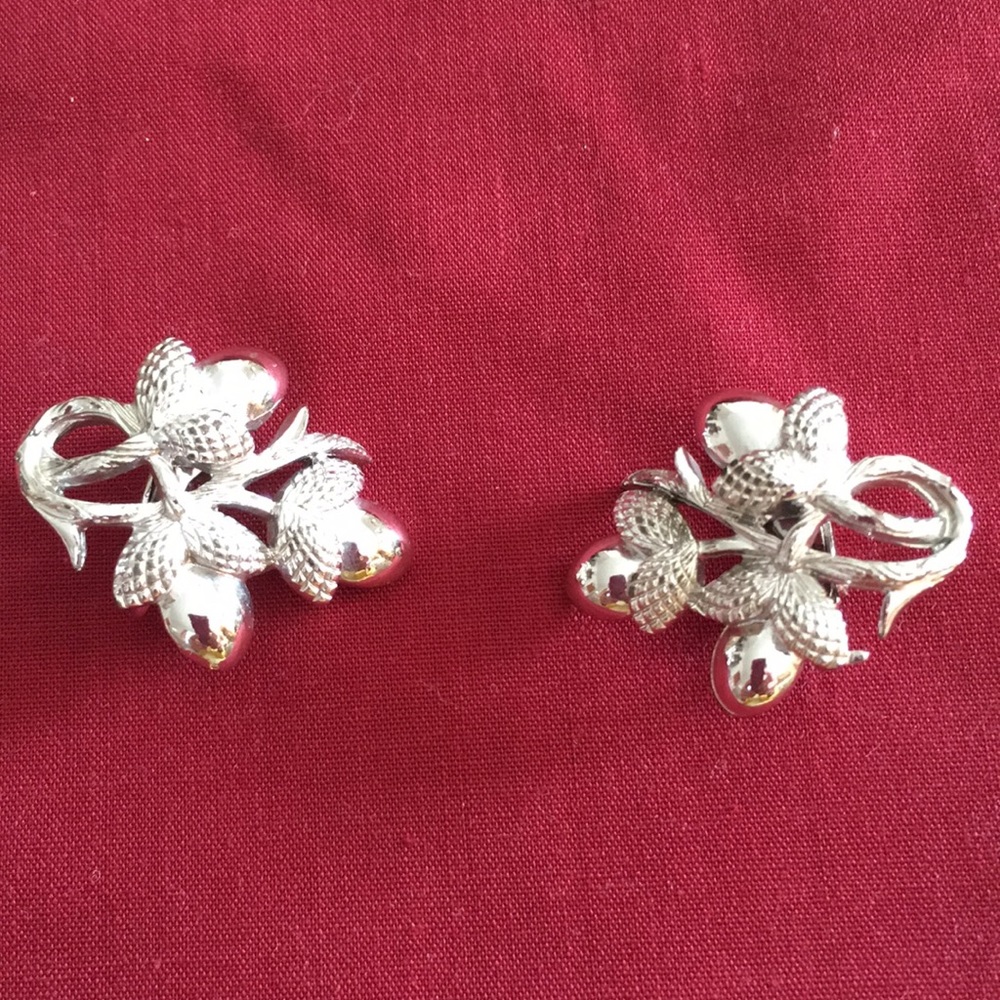 Vintage Coro Silver Flower Earrings